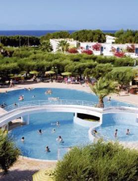 Bazén u hotelu Alex Beach na Rhodosu