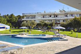 Rhódský hotel Helena Christinas bazénem