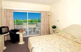 Rhodoský hotel Kalithea Mare Palace - možnost ubytování