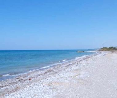 Rhodos - pláž letoviska Theologos