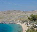 Rhodos - pláž nedaleko městečka Lindos